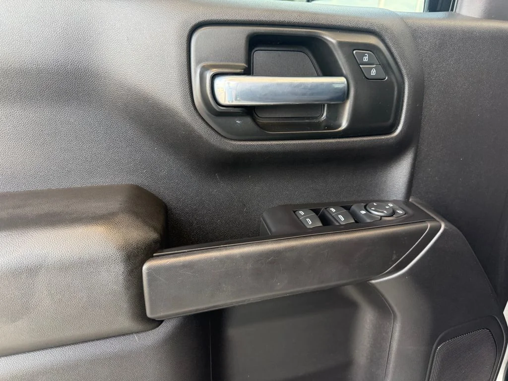 Used 2021 Gray Chevrolet Custom image 10