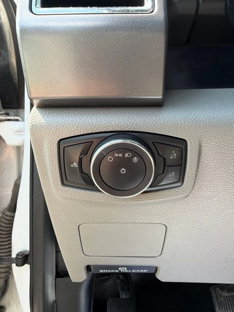 Used 2017 White Ford XLT image 11