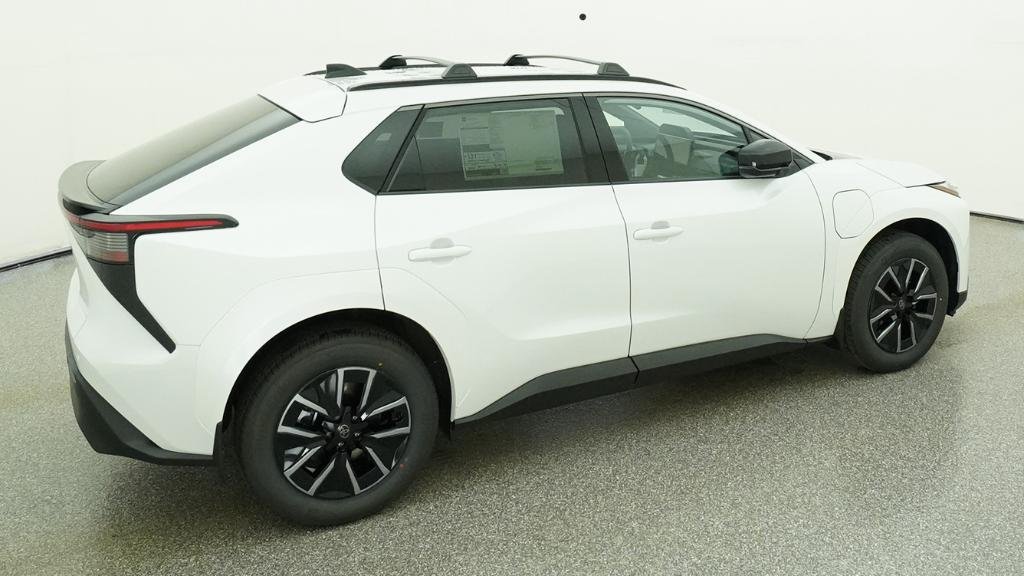New 2026 Wind Chill Pearl Toyota XLE image 41