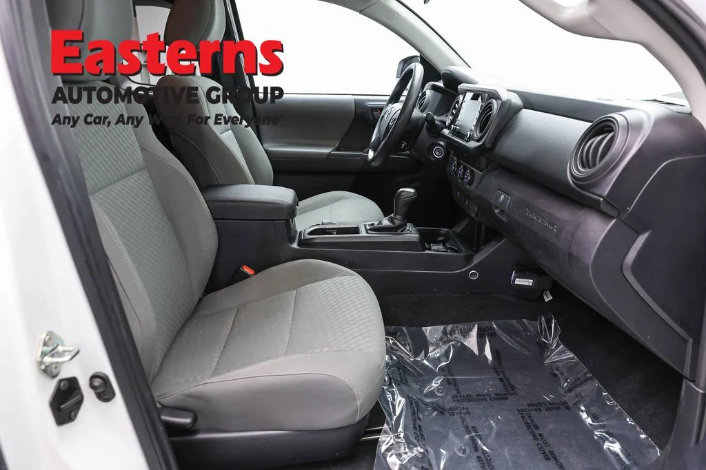 Used 2020 White Toyota SR image 20