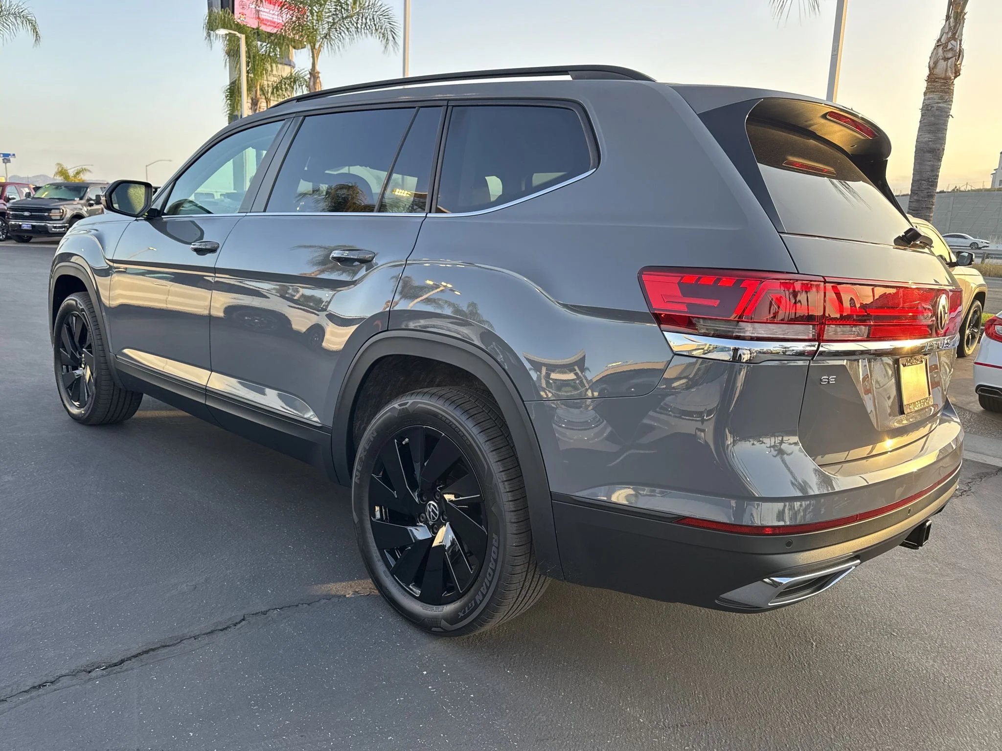 New 2026 Pure Gray Volkswagen 2.0T SE w/Technology image 6