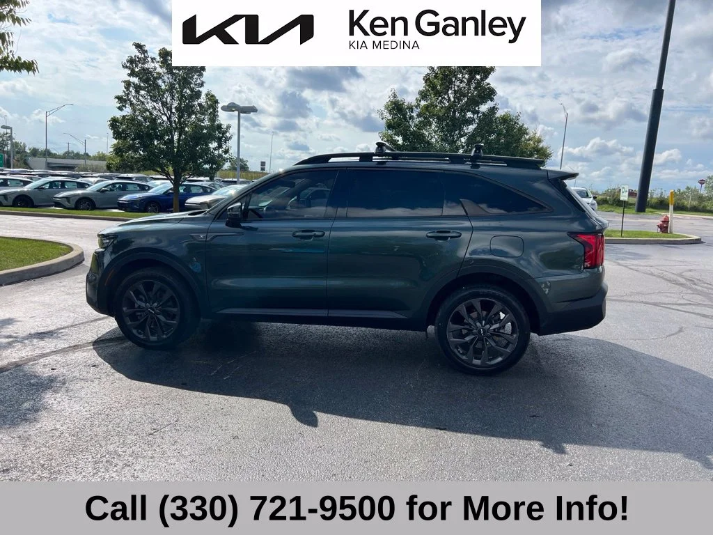 Certified Used 2022 Green Kia X-Line SX Prestige image 16