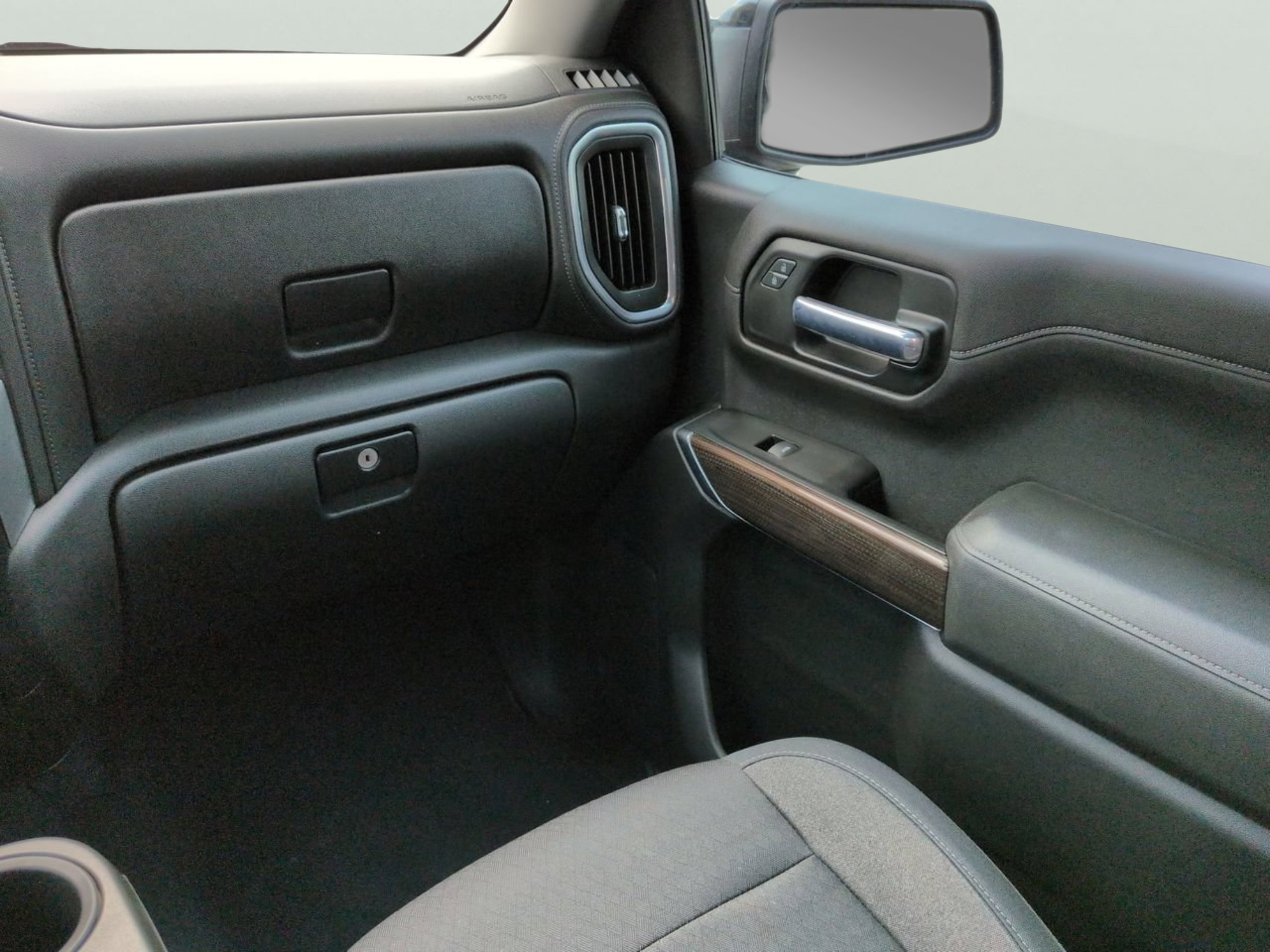 Used 2020 Cajun Red Tintcoat Chevrolet RST image 18