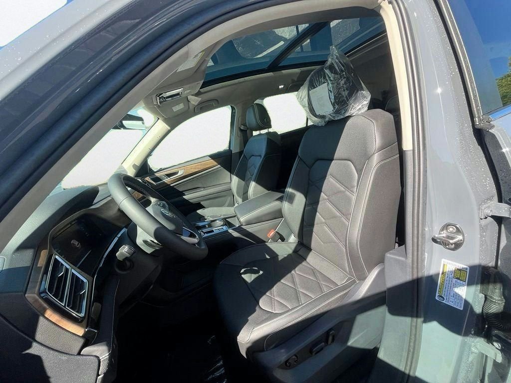 New 2026 Gray Volkswagen SE w/Technology image 9