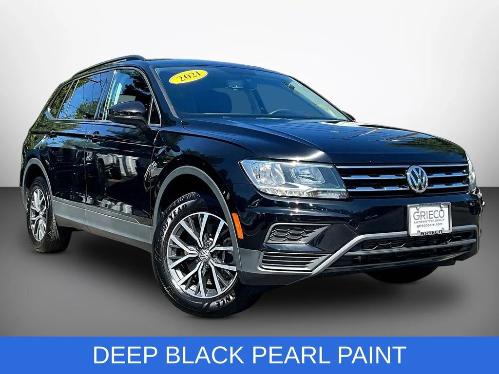 Used 2021 Deep Black Pearl Effect Volkswagen 2.0T S image 1