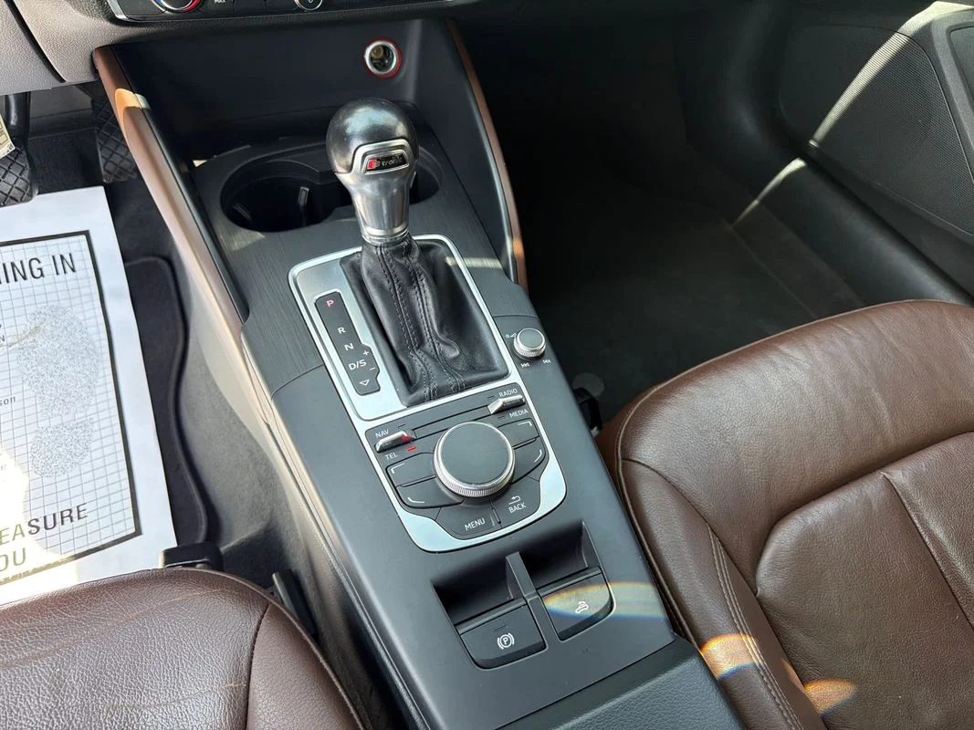 Used 2015  Audi 1.8T Premium image 12
