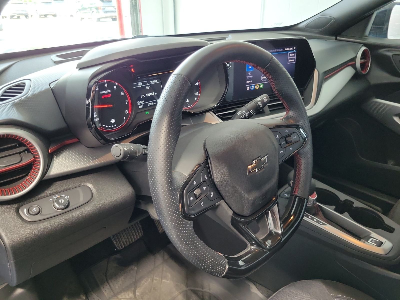 2024 Chevrolet Trax RS - Photo 10