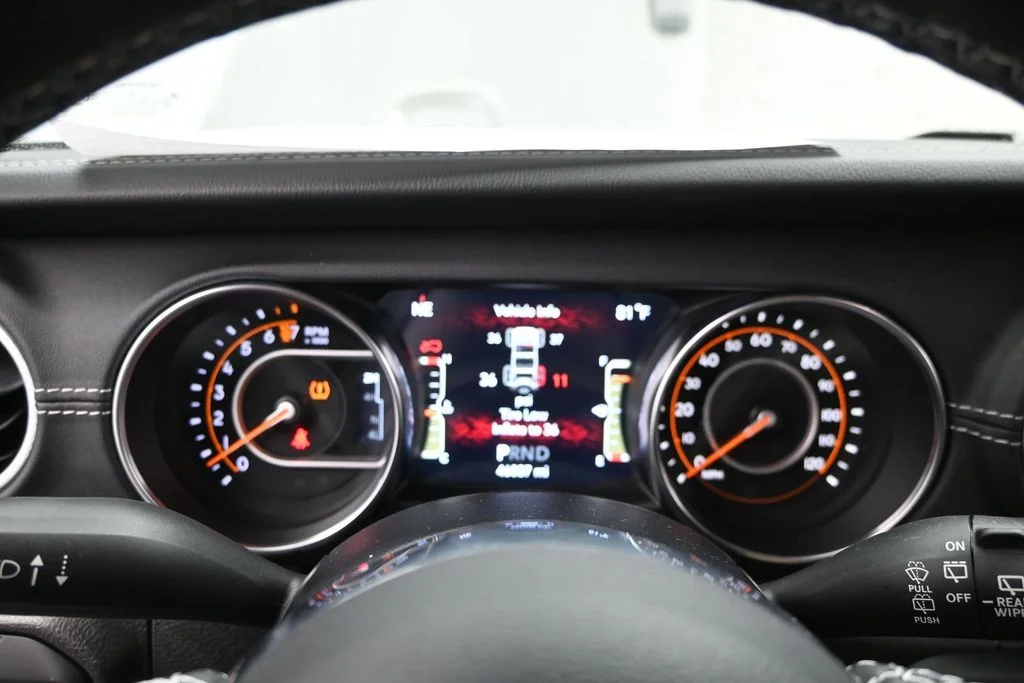 Used 2022 Gray Jeep Unlimited Sahara image 14