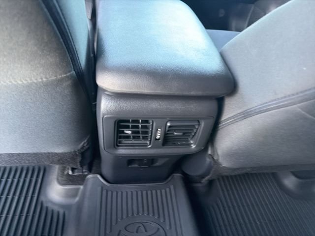 2025 Toyota RAV4 LE - Photo 22