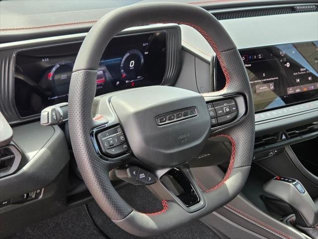 New 2026 Diamond Black Crystal Pearlcoat Dodge R/T image 11