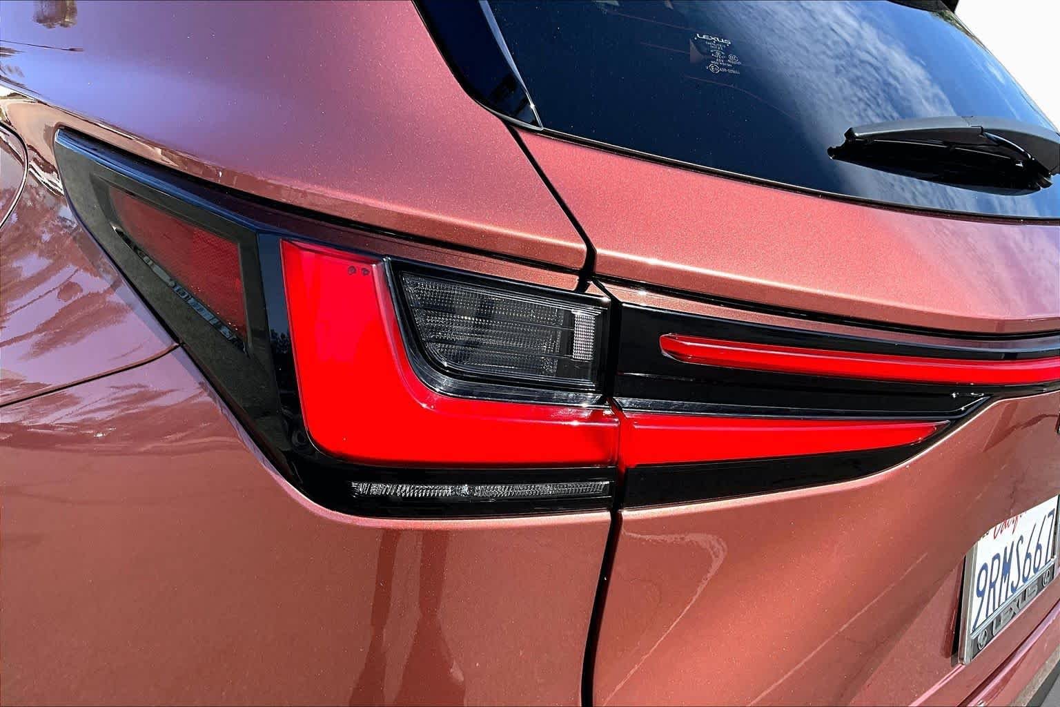 Certified Used 2025 COPPER CREST Lexus  image 27