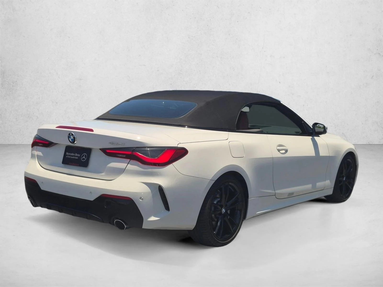 Used 2021 Alpine White BMW 430i image 5
