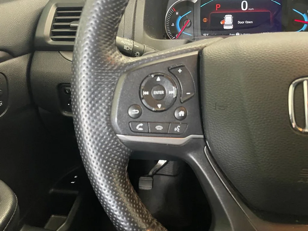Used 2020 White Honda EX-L image 13