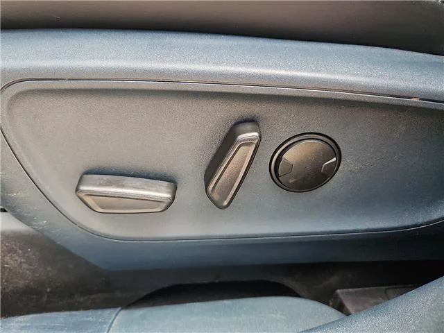Used 2024 Blue Ford Lariat Front-Wheel Drive SuperCrew 4.5 ft. box 121 image 13