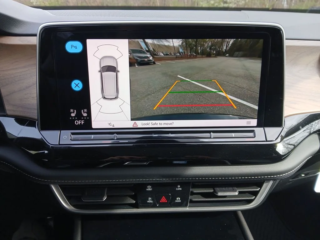 New 2026 Black Volkswagen 2.0T SE w/Technology image 19