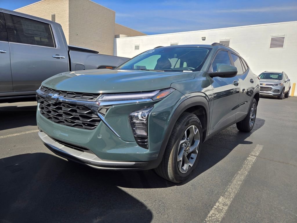 2025 Chevrolet Trax LT's photo