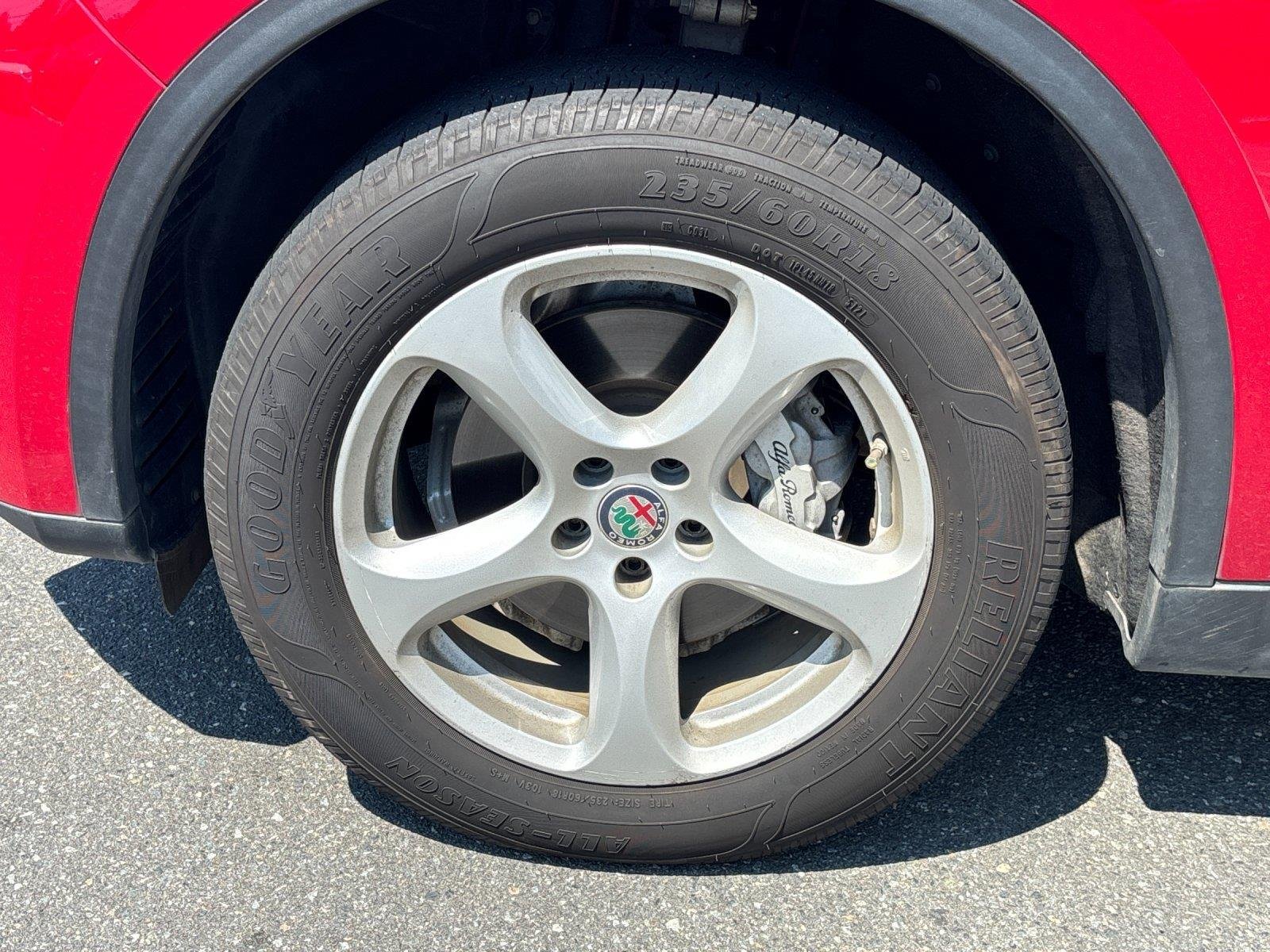 Used 2020 Alfa Rosso Alfa Romeo  image 9