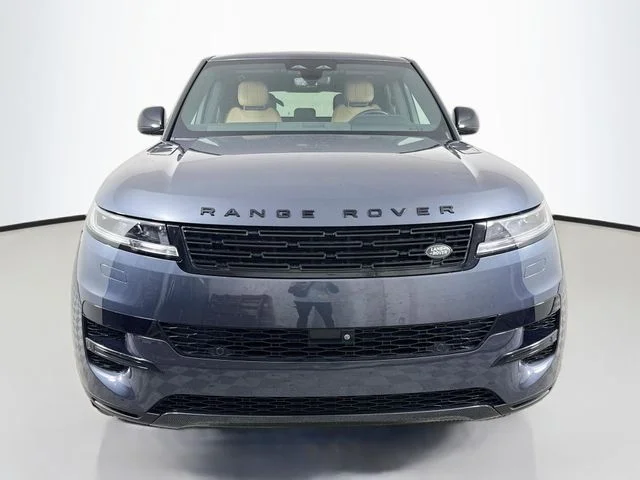 Used 2024 Blue Land Rover SE image 2