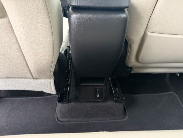 Used 2022 Summit White Buick Select image 25