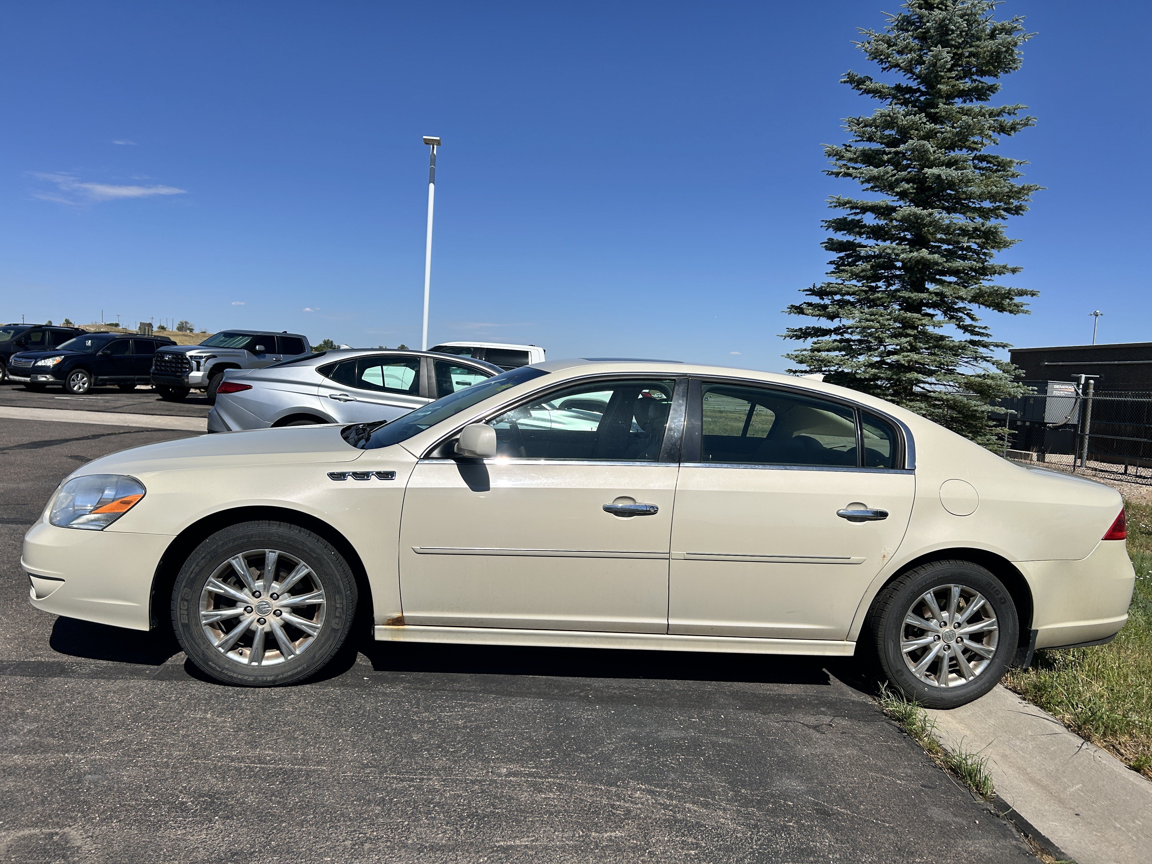 Used 2011 Buick Lucerne CXL Premium with VIN 1G4HJ5EM3BU151639 for sale in Cheyenne, WY