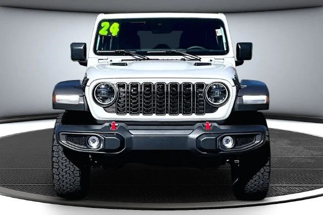 Used 2024 Jeep Wrangler 4-Door Rubicon with VIN 1C4PJXFG8RW308939 for sale in Kansas City