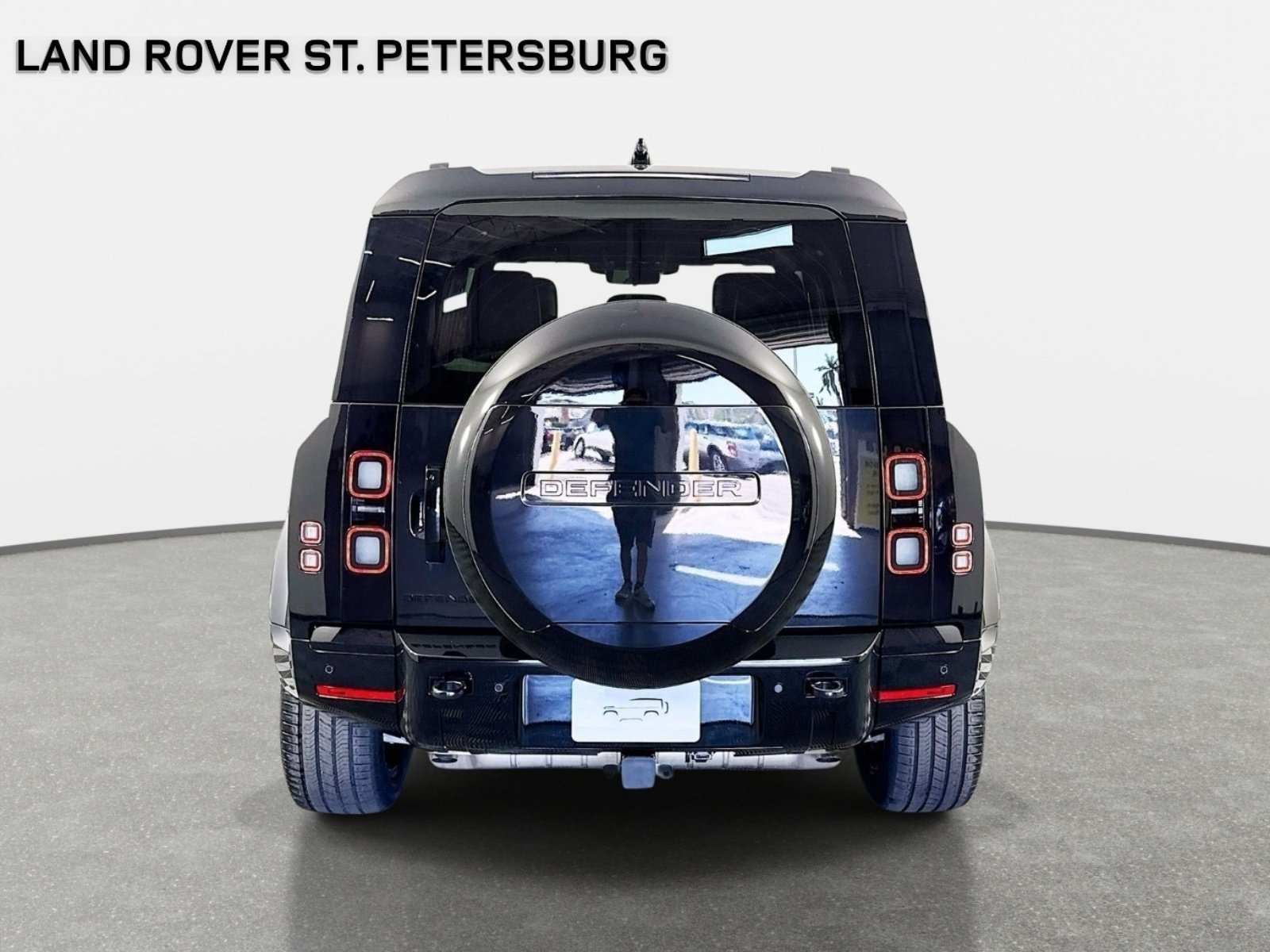Used 2026 Santorini Black Land Rover X-Dynamic SE image 6