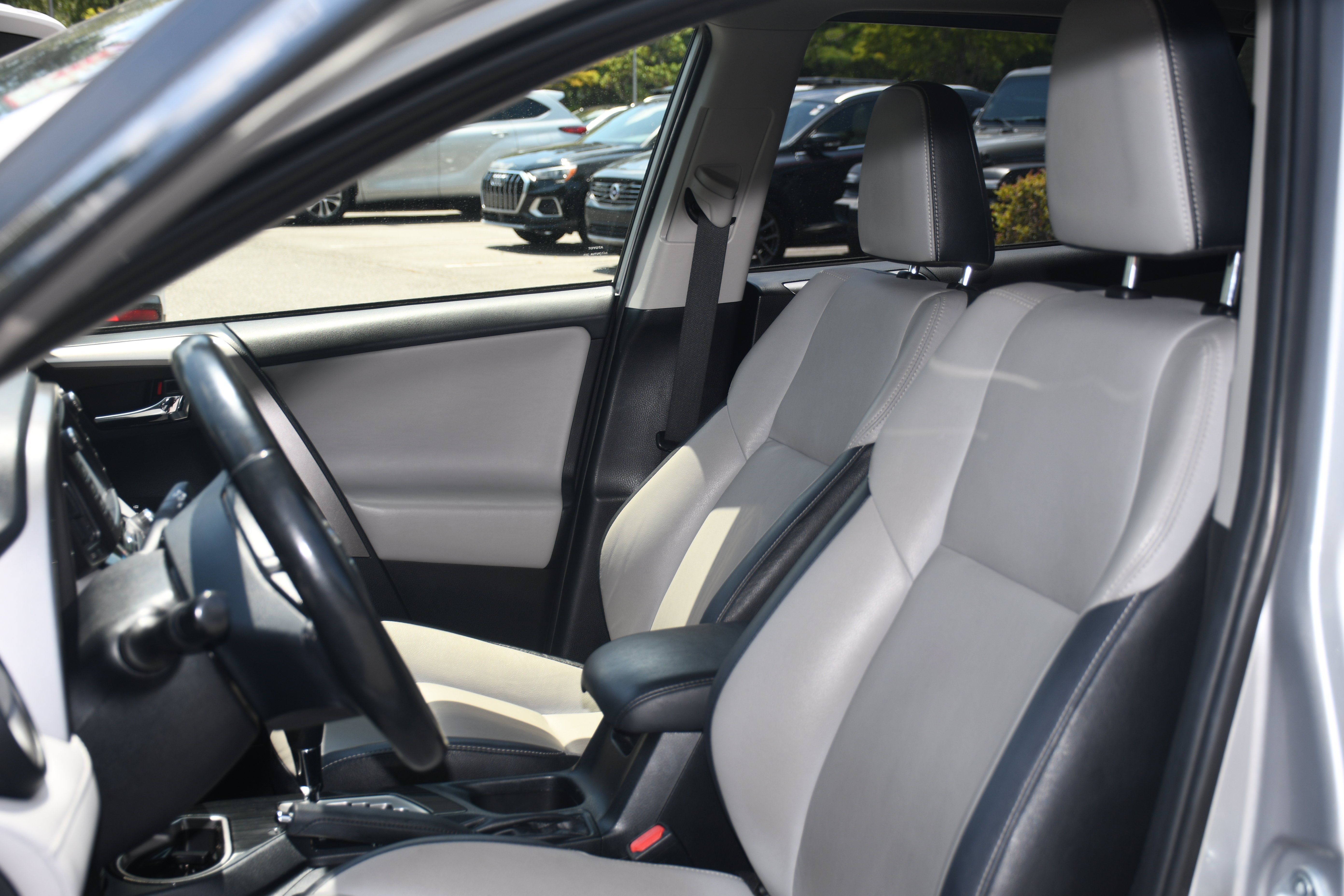 Used 2018 Silver Toyota Limited image 12