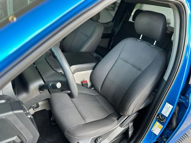 Used 2019 Blue Ford XL image 12