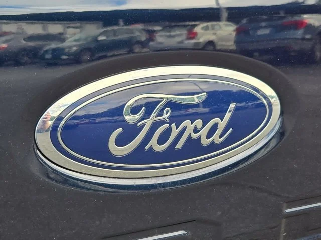 Used 2025 Blue Ford Lariat image 16