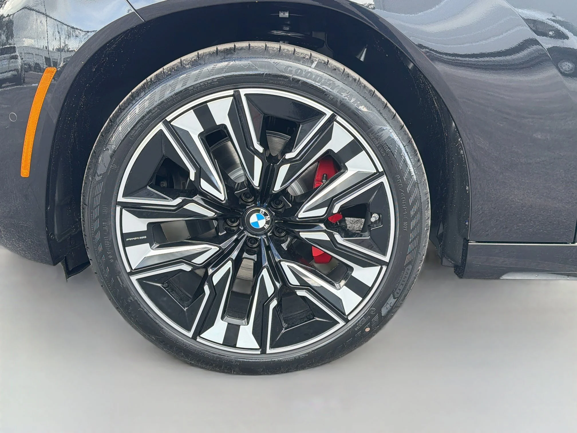 New 2026 Black Sapphire Metallic BMW 30 xDrive image 41