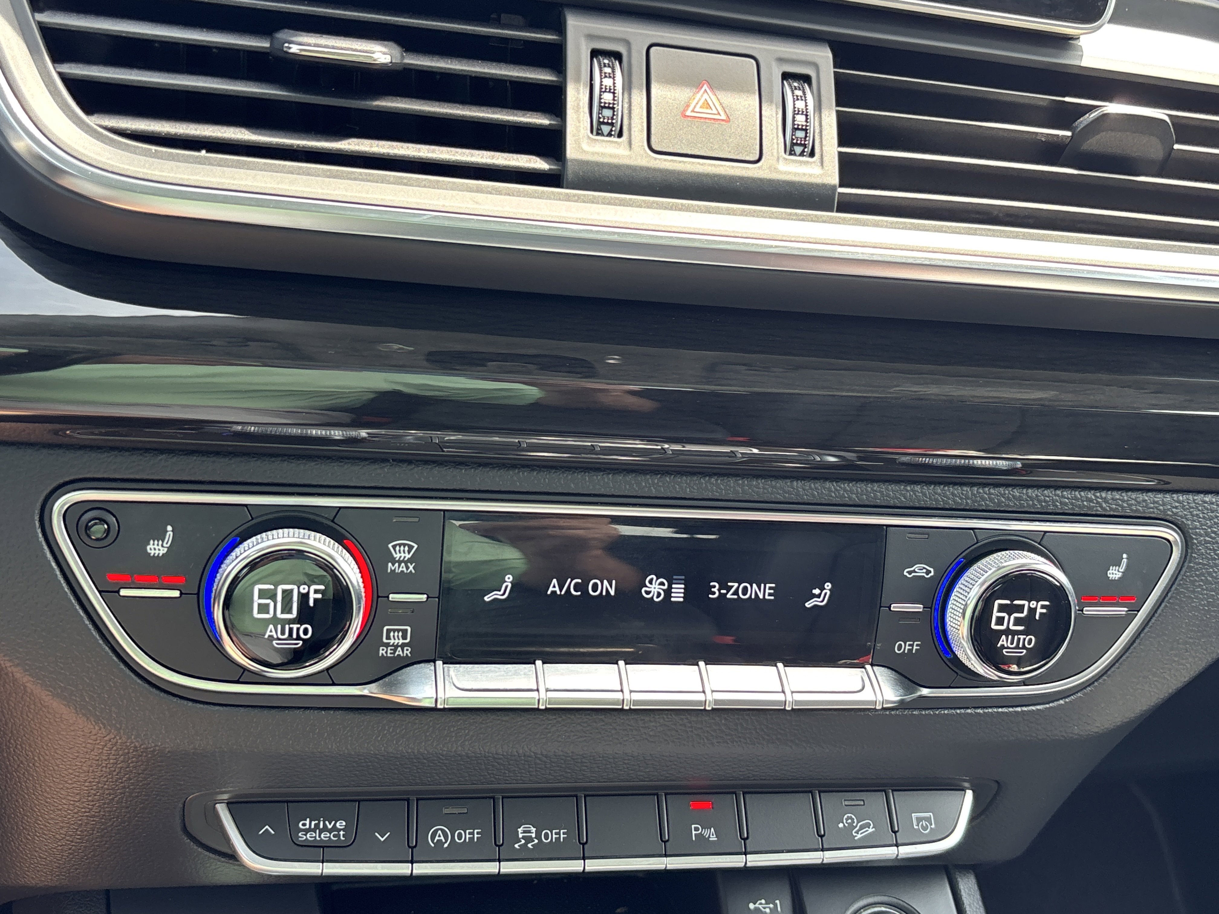 Used 2018 Moonlight Blue Metallic Audi 2.0T Premium Plus AWD image 34