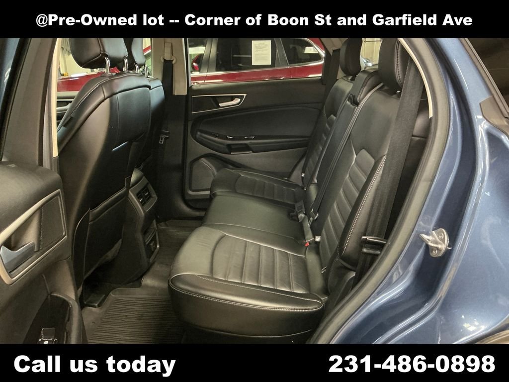 Used 2018 Blue Ford SEL image 21
