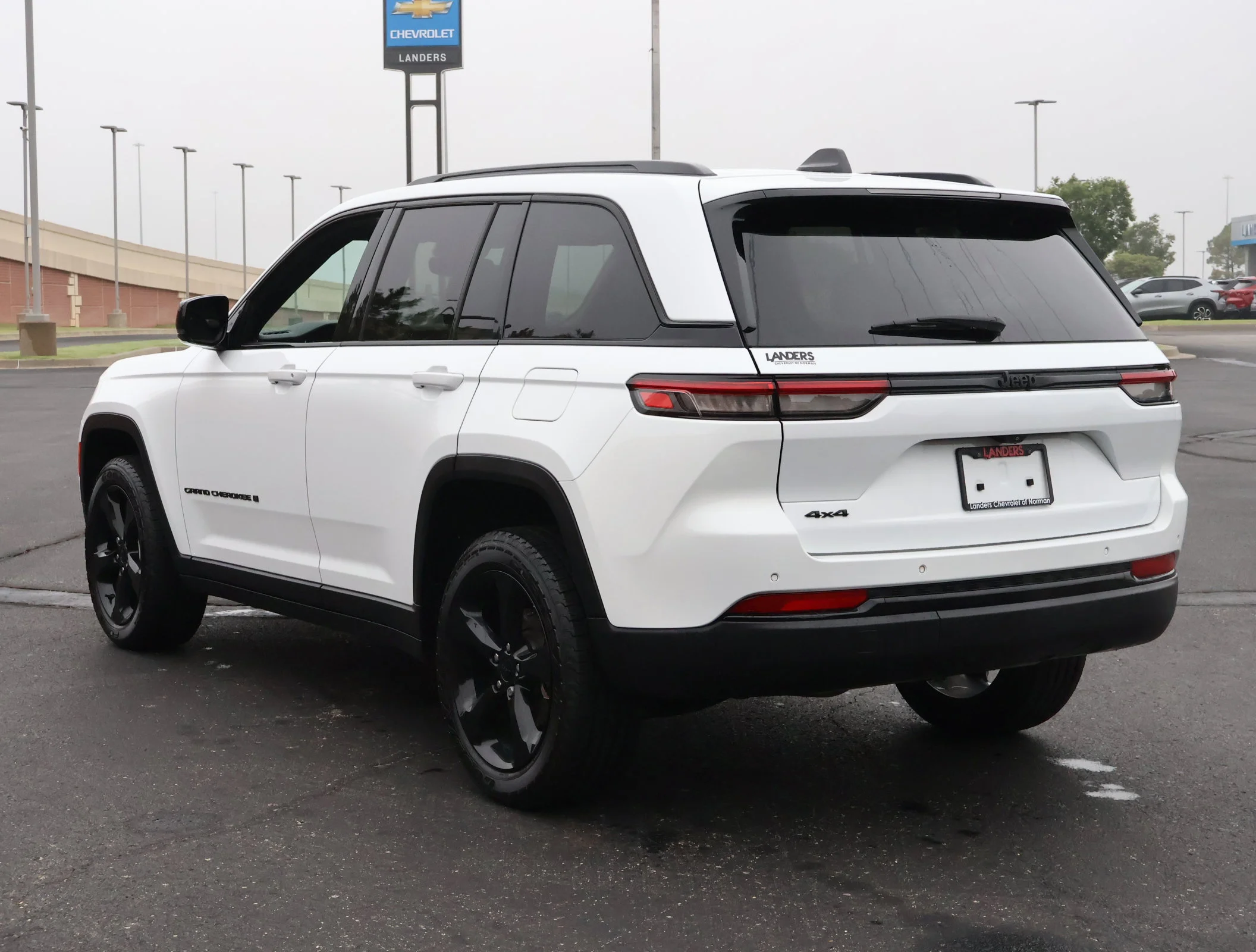 Used 2023 Bright White Cl Jeep Altitude X image 7