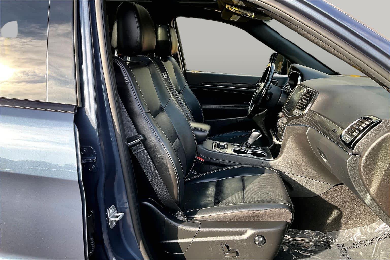 Used 2021 Slate Blue Pearlcoat Jeep 80th Anniversary image 9