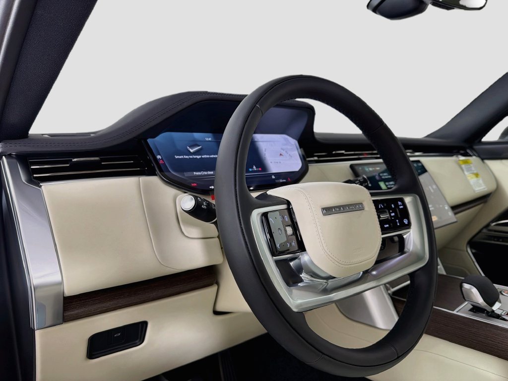 New 2027 Fuji White Land Rover SE image 9