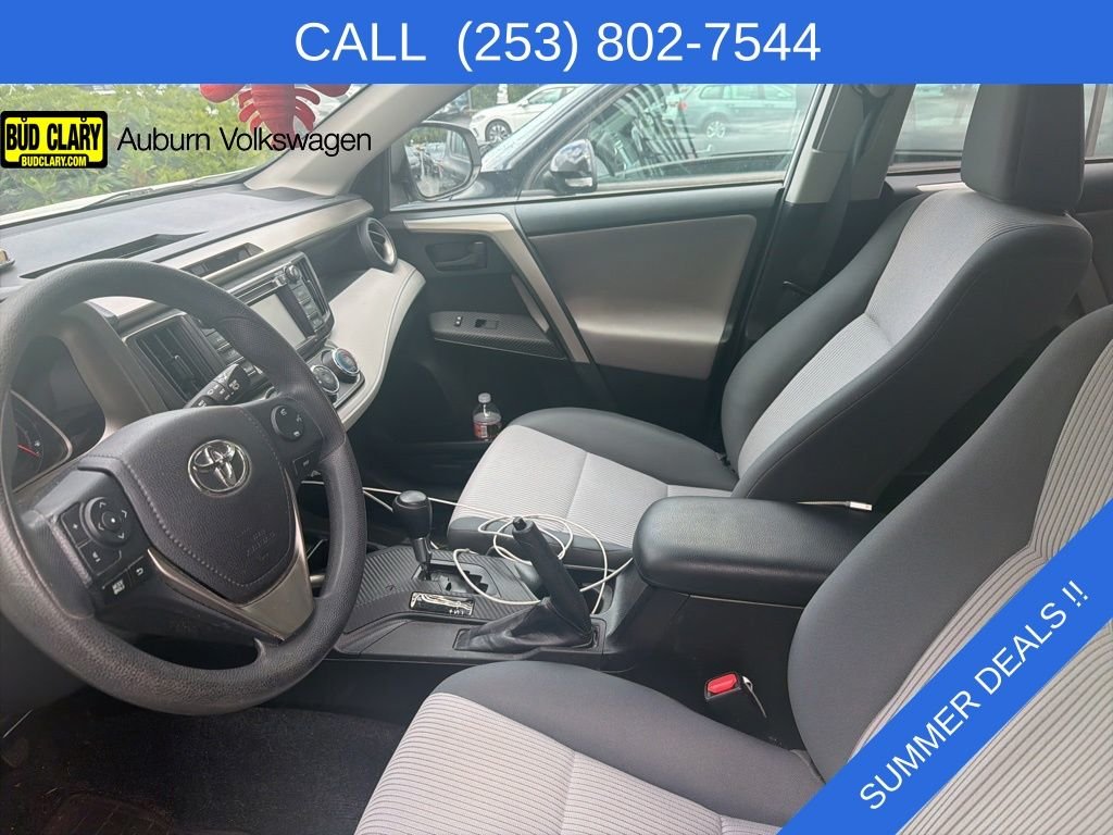 Used 2015 White Toyota LE image 13