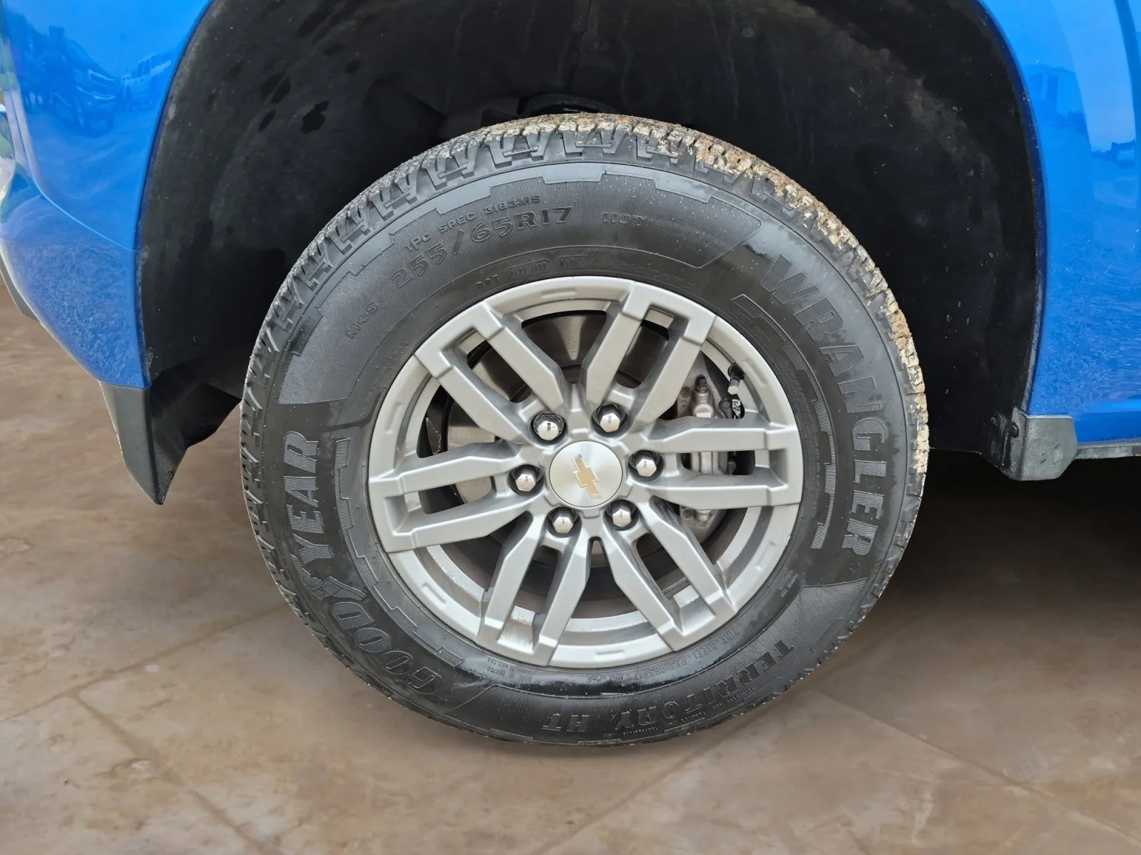 Used 2023 Glacier Blue Metallic Chevrolet 4WD LT image 28