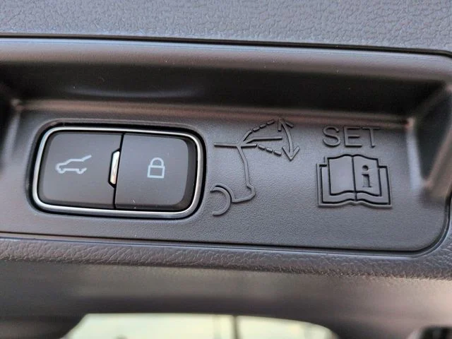 New 2026 Oxford White Ford Lariat® image 14