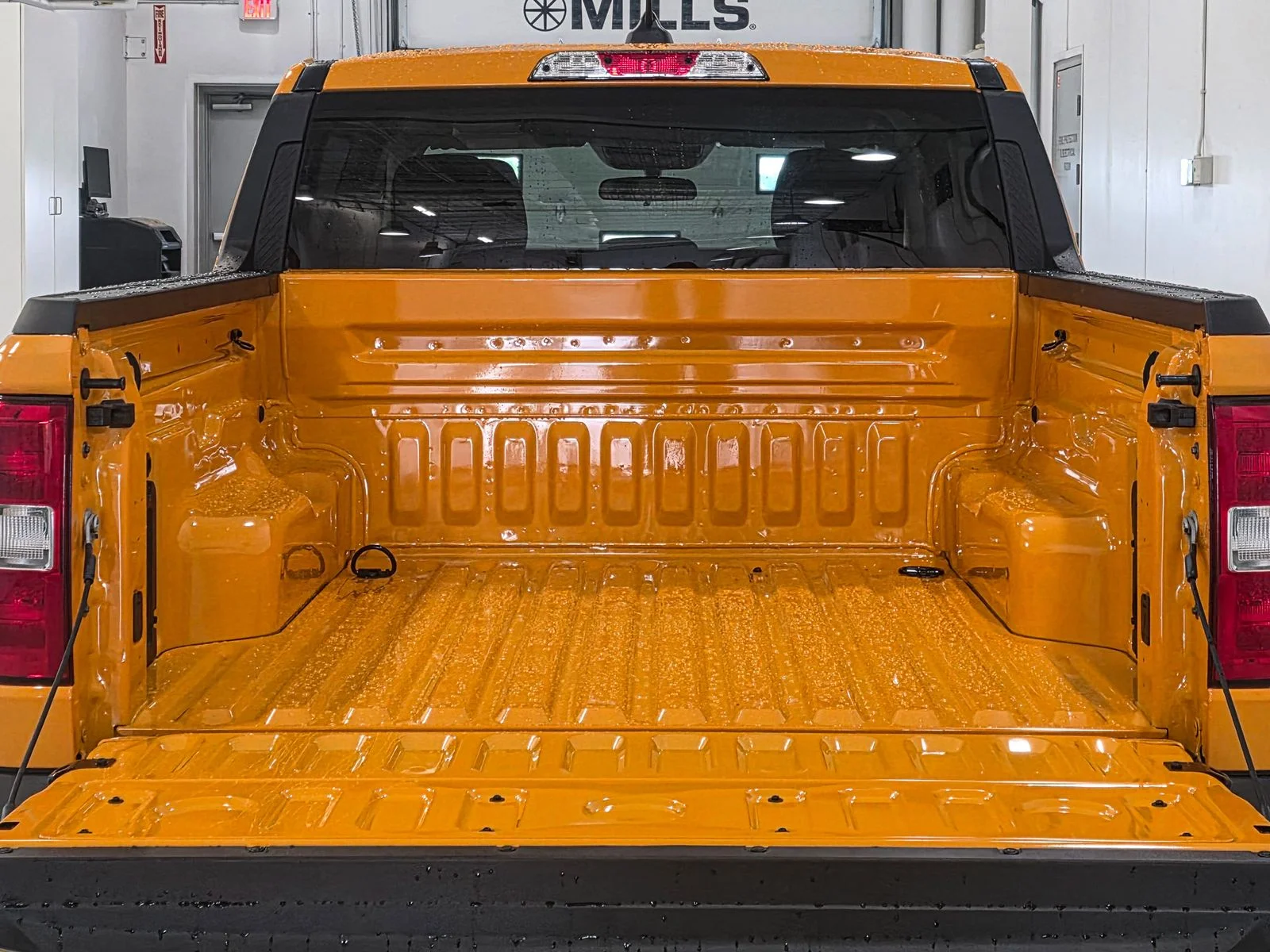 New 2026 Orange Fury Metallic Tri-Coat Ford XLT image 17