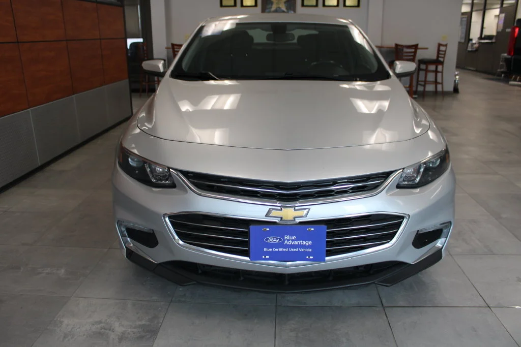 Certified 2018 Chevrolet Malibu 1LT with VIN 1G1ZD5ST1JF257059 for sale in Sioux City, IA