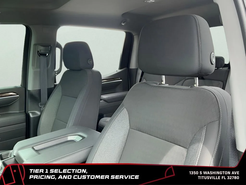Used 2025 Onyx Black GMC Elevation image 24