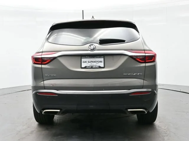 Used 2018 Includes Spectra Gray lower exterior accent color. Buick Avenir image 6