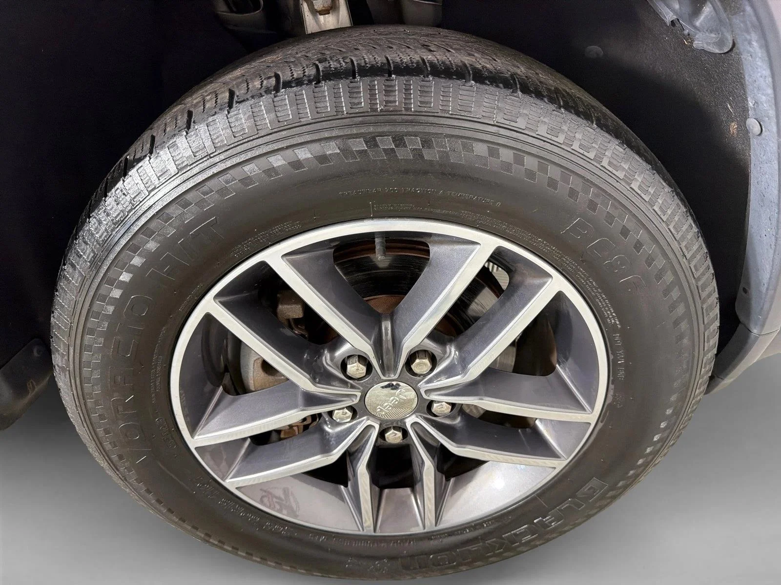 Used 2017 White Jeep Limited image 14
