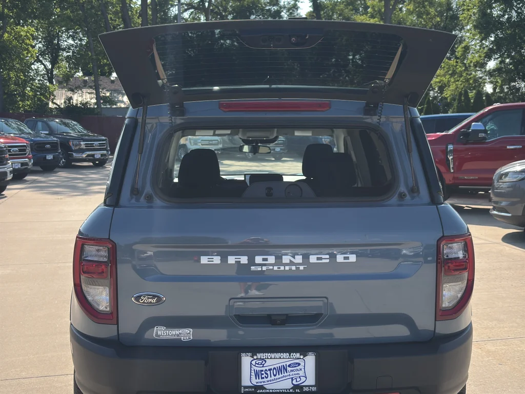 Used 2024 Azure Gray Metallic Ford Big Bend image 13