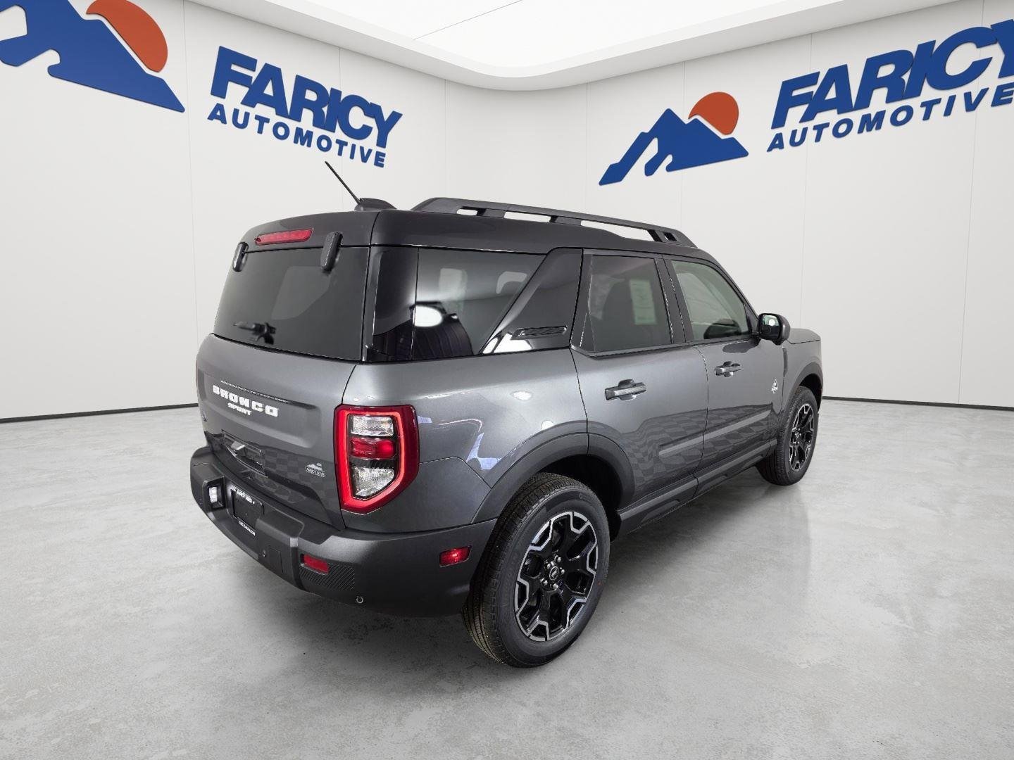 Used 2025 Carbonized Gray Metallic Ford Outer Banks image 9