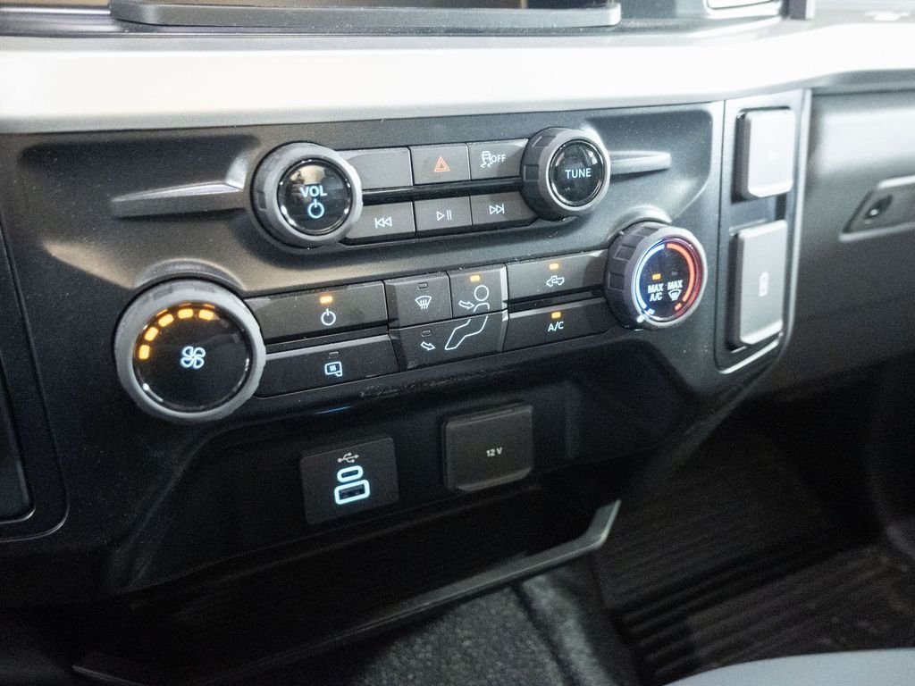 2025 Ford F-550 Super Duty Chassis Cab XL - Photo 17