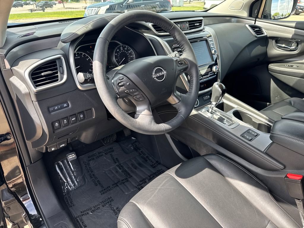 Used 2024 Black Nissan SL Intelligent AWD image 13