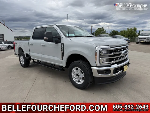 2026 Ford Super Duty F-350 SRW XLT
