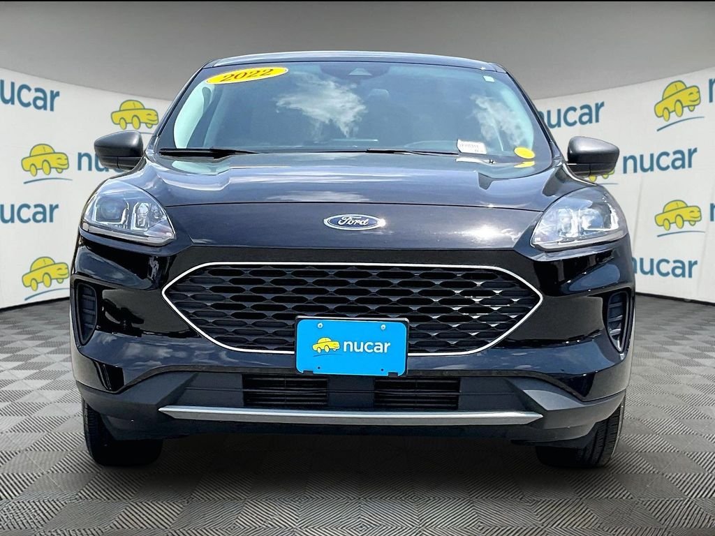 Used 2022 Black Metallic Ford SE image 2