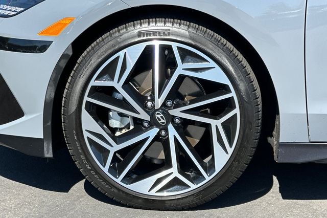 Used 2024 Blue Hyundai SEL image 29